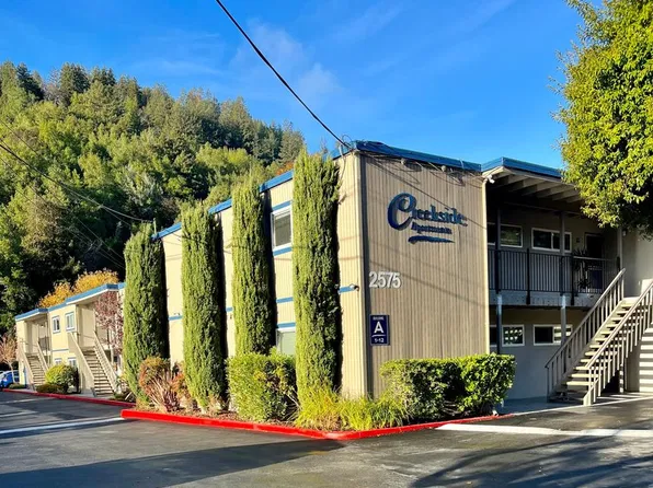 Creekside Apartments, 2575 Sir Francis Drake Blvd #E842fa2fa, Fairfax, CA 94930