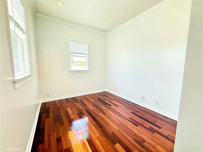 5639 Natick Ave — Photo 12