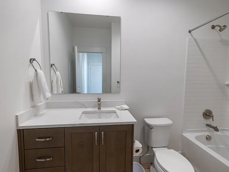8933 W Tamworth Dr — Photo 13