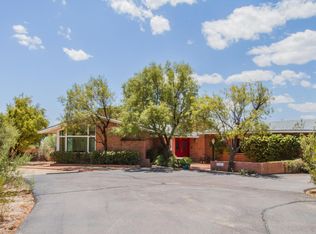 945 W Panorama Rd, Tucson, AZ 85704