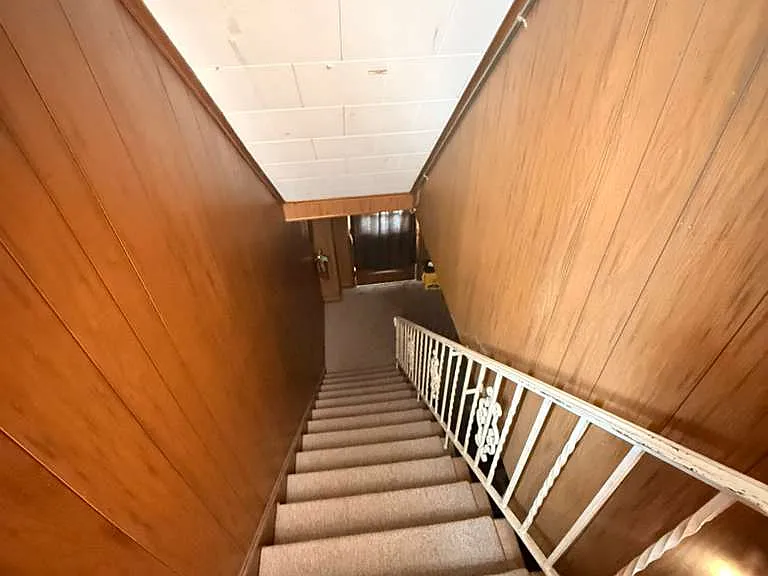 212 Central Ave — Photo 4