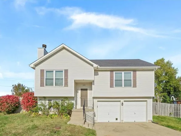 19212 E 15th Terrace Ct N, Independence, MO 64056