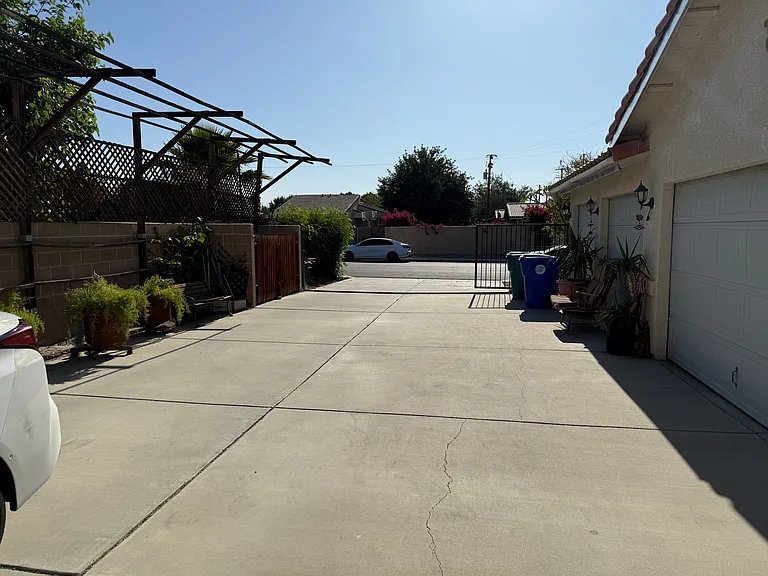 33965 Sky Blue Water Trl #B — Photo 31