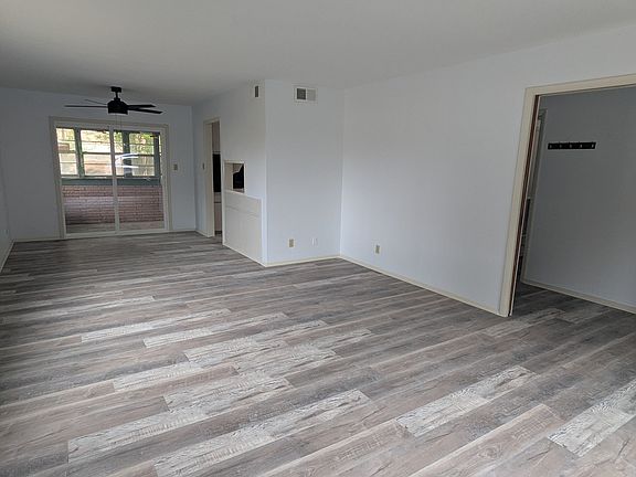 4th image of 1711 Charles Cir