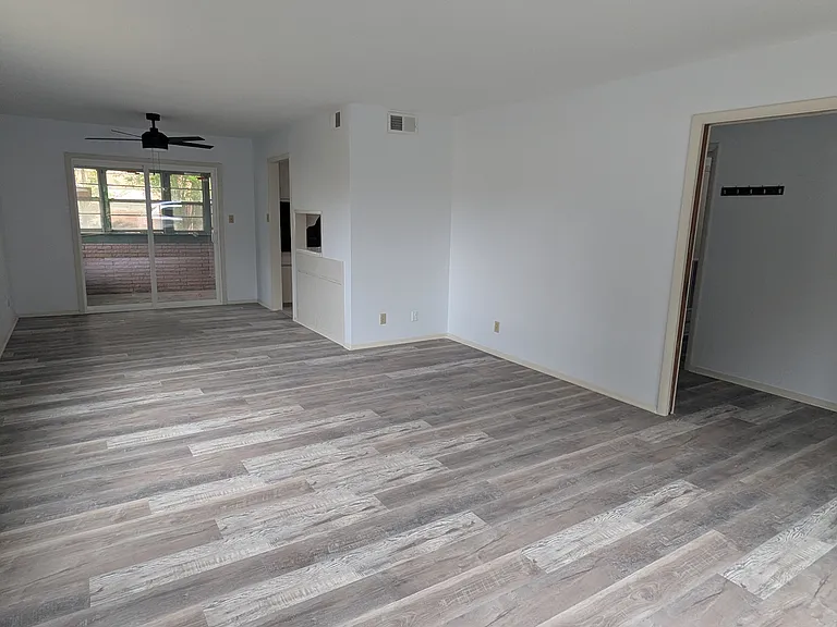 1711 Charles Cir — Photo 4