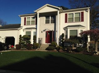 19 Bronia St, Howell, NJ 07731
