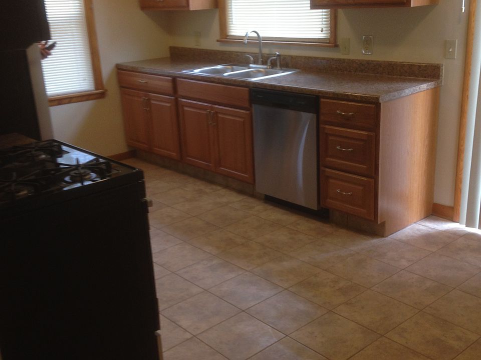 2nd image of 6404 Lincoln Ave