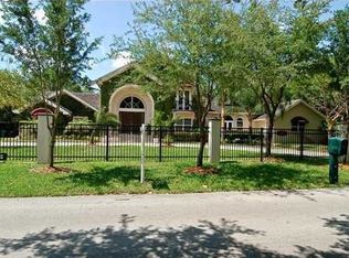 8780 SW 100th St, Miami, FL 33176