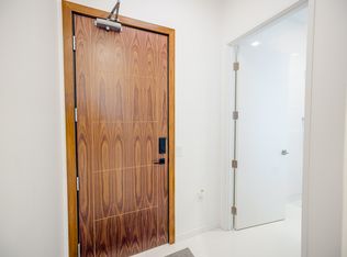 400 S Old Woodward Ave #201, Birmingham, MI 48009