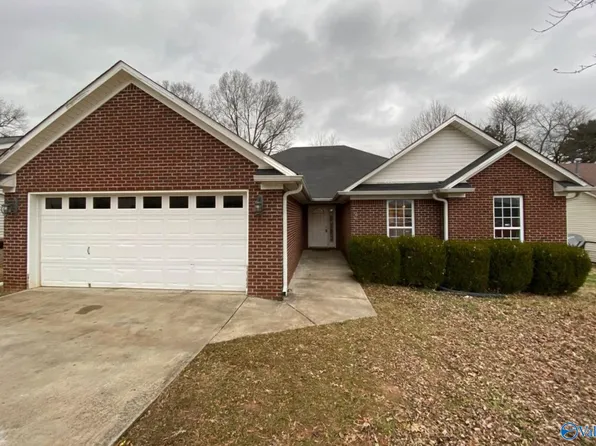 2412 Garden Park Dr NW, Huntsville, AL 35810