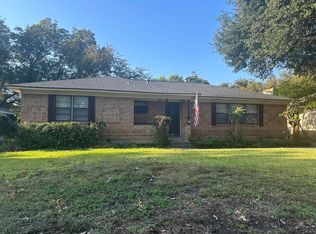 8051 Fall River Dr, Dallas, TX 75228