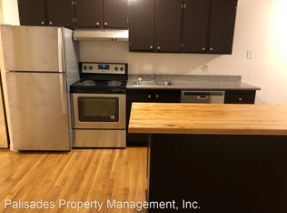 2230 SE Yamhill St APT 5, Portland, OR