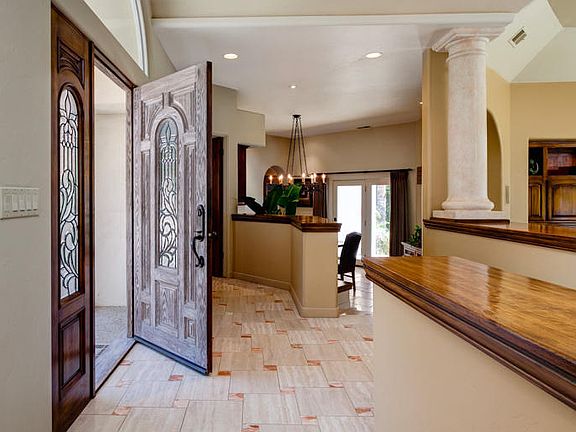 3rd image of 583 Quail Oaks Dr