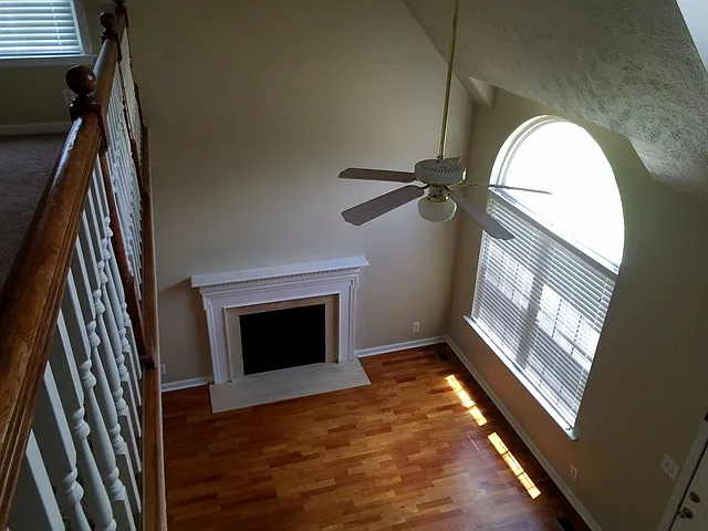 212 Wildgrove Ct — Photo 4