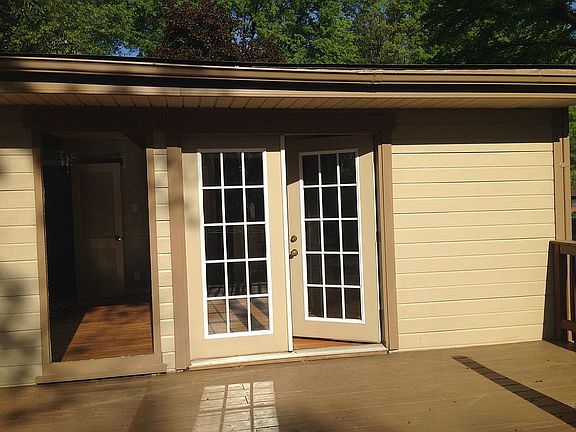 3rd image of 842 Louwen Drive