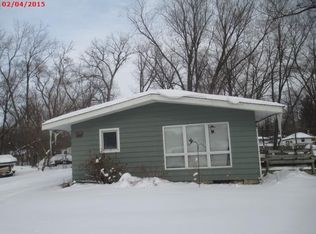 3114 S Riverdale Rd, McHenry, IL 60051