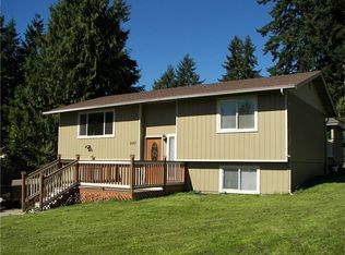 2407 D St, Steilacoom, WA 98388
