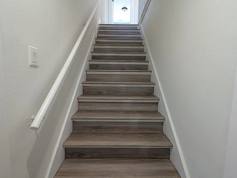 2213 S Meridian Ave — Photo 4