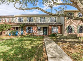 110 Molasses Row, Lafayette, LA 70508