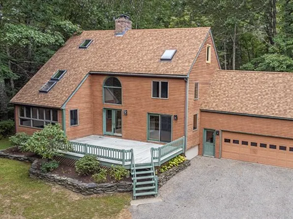 63 Nash Hill Rd, Williamsburg, MA 01096