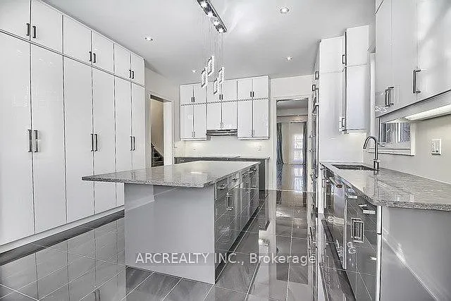79 Baldry Ave — Photo 15