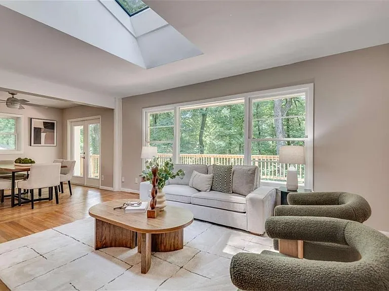 2774 Overlook Dr NE — Photo 7