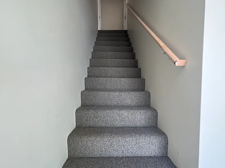 233 N Mulberry St #6 — Photo 2