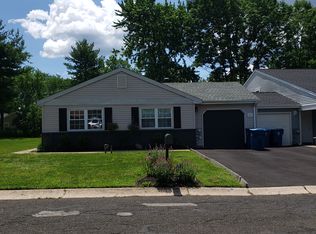 141 Commonwealth Dr, Newtown, PA 18940