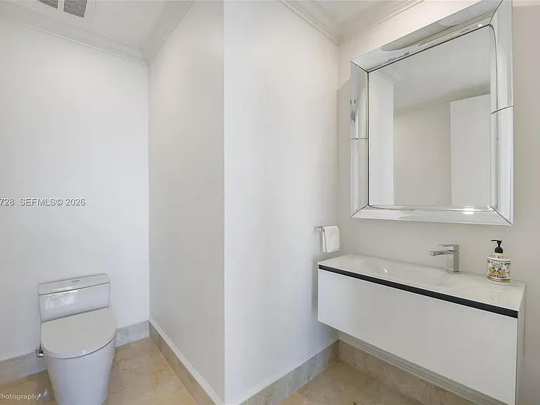 3400 SW 27th Ave #2202 — Photo 19