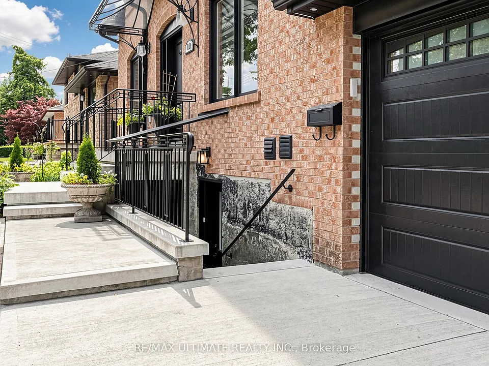 10 Warbeck Pl #LOWER
