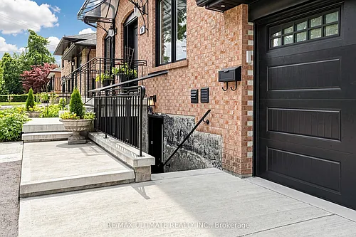 10 Warbeck Pl #LOWER Photo 1 10 Warbeck Pl #LOWER Photo 1