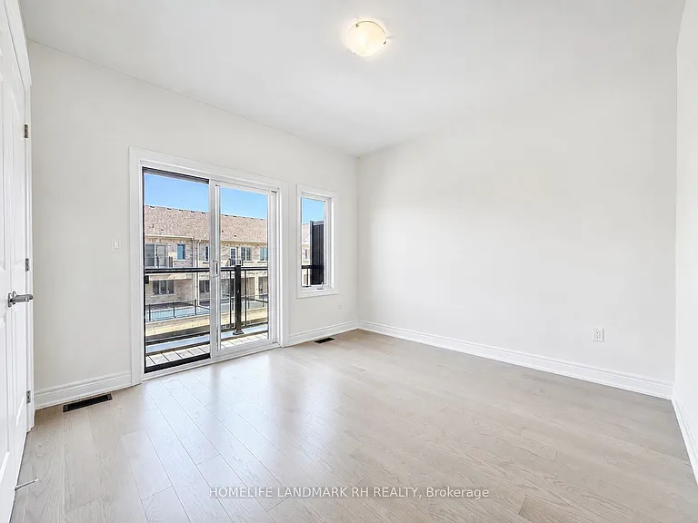 197 Berczy Green Dr — Photo 11