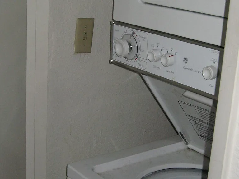 789 Adams St #4 — Photo 11