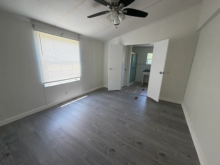 6 Oddie Ln — Photo 3