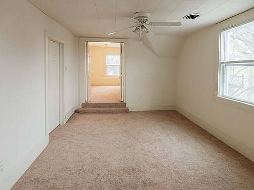 4th image of 3363A N Pierce St