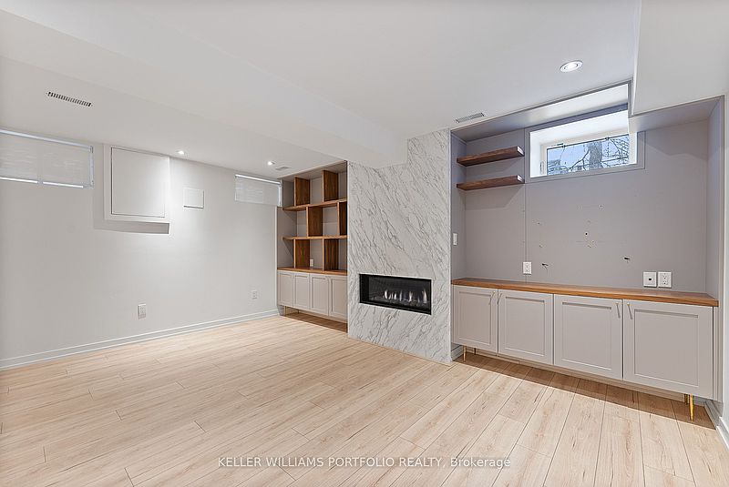Toronto House for rent - 3 Bedrooms — photo 40