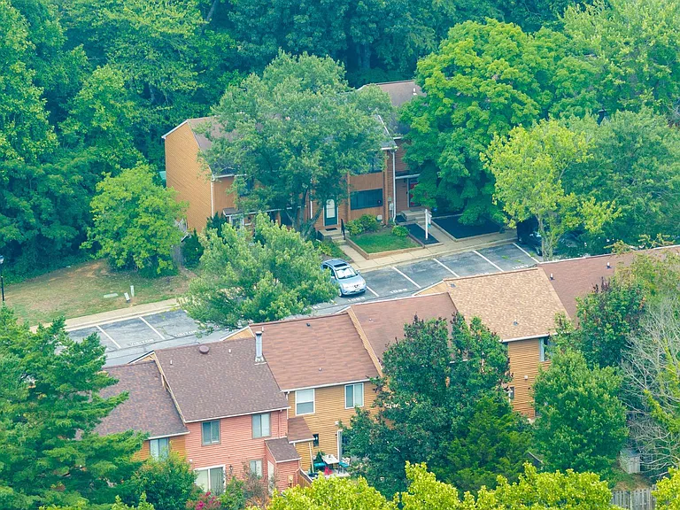 1025 Commanders Way N — Photo 6