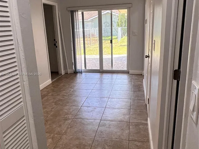 5782 SW 61st St #5782 — Photo 9