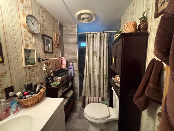 5th image of 245 Keith Ln #245
