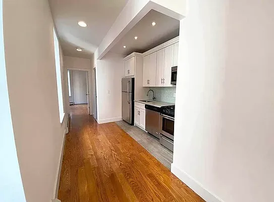 Rented by EastMount Realty LLC | media 1