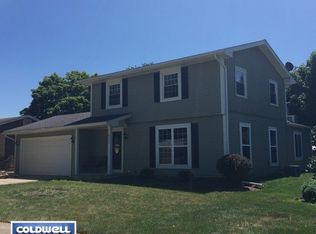 422 Georjean Ct, Sycamore, IL 60178