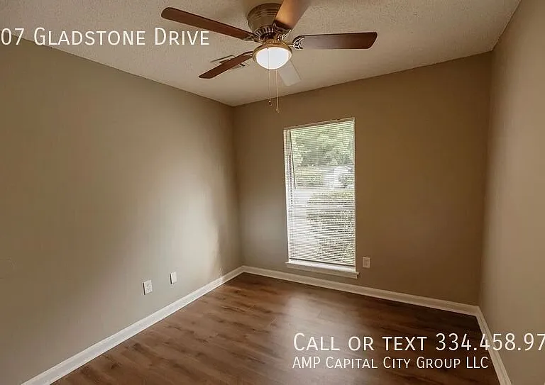 6107 Gladstone Dr — Photo 13