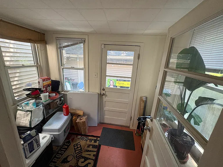 4077 Cornelius Ave — Photo 9