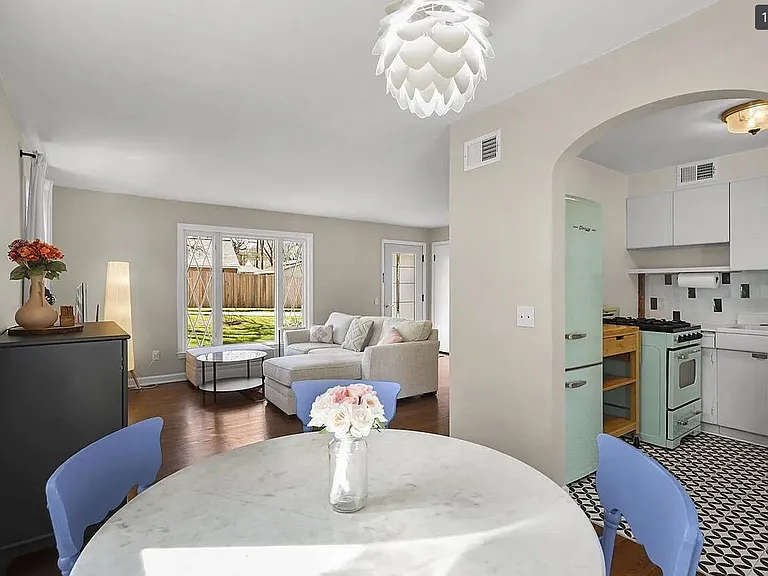 326 S Midvale Blvd — Photo 12