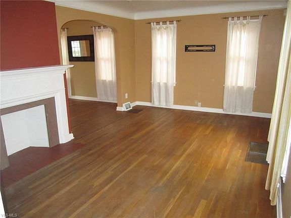 3rd image of 116 Wandle Ave