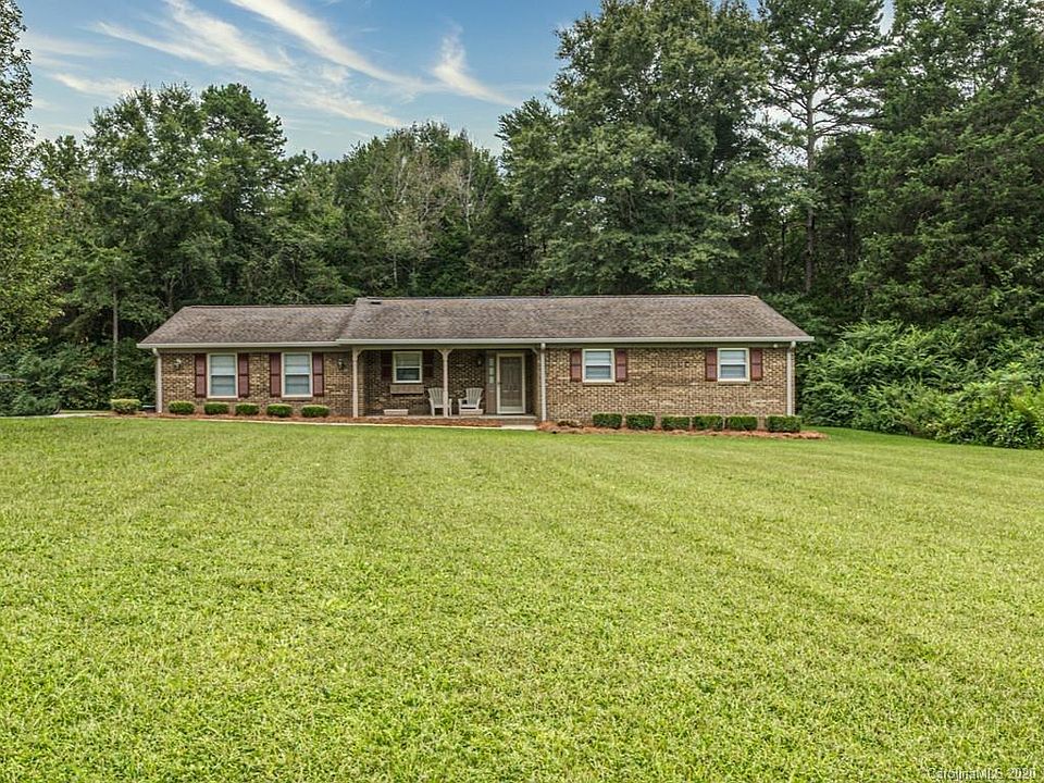 1st image of 212 Mullinax Dr