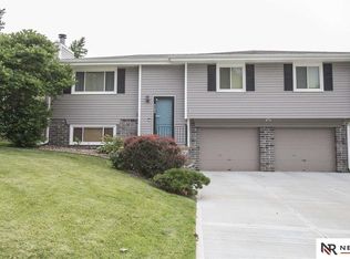 3413 Henery Rd, Bellevue, NE 68123