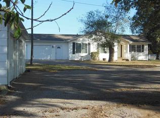 11947 SW Santa Fe Lake Rd, Augusta, KS 67010