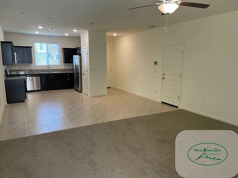 272 Shafer Ave — Photo 7