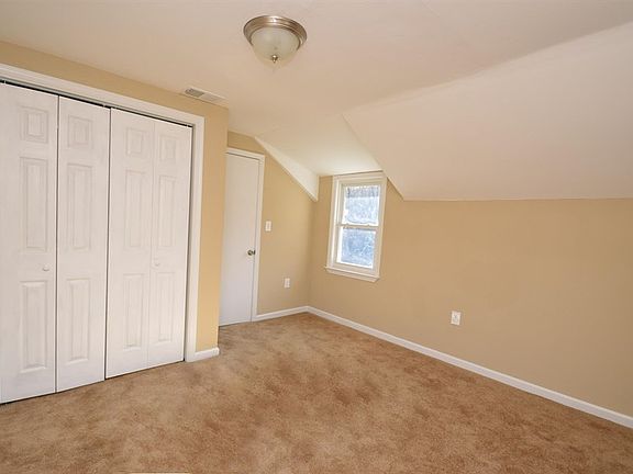4th image of 251 Monocacy Dr